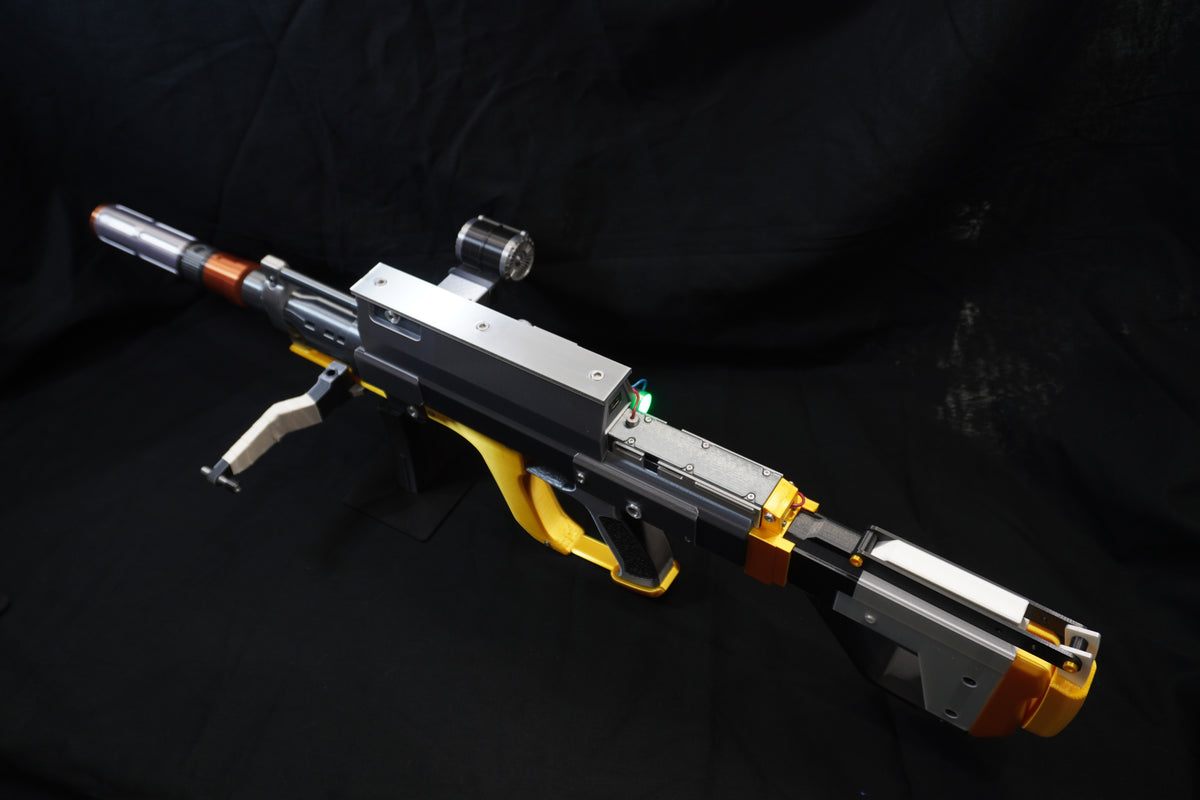 Premium Fully Kitted Golden Bobcat - Arc Raiders Display Prop