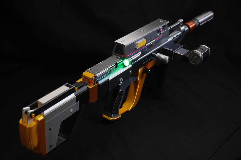 Premium Fully Kitted Golden Bobcat - Arc Raiders Display Prop