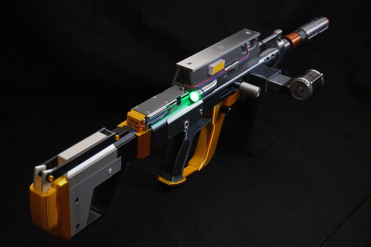 Premium Fully Kitted Golden Bobcat - Arc Raiders Display Prop