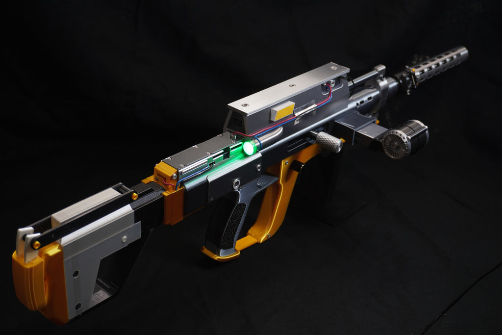 Premium Fully Kitted Golden Bobcat - Arc Raiders Display Prop
